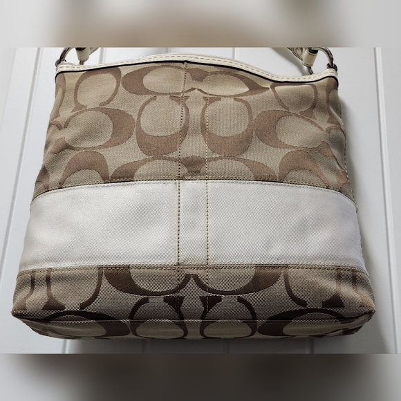 COACH Signature Brown/tan Jacquard Canvas and Patent Leather Zip Tote - Picture 10 of 16